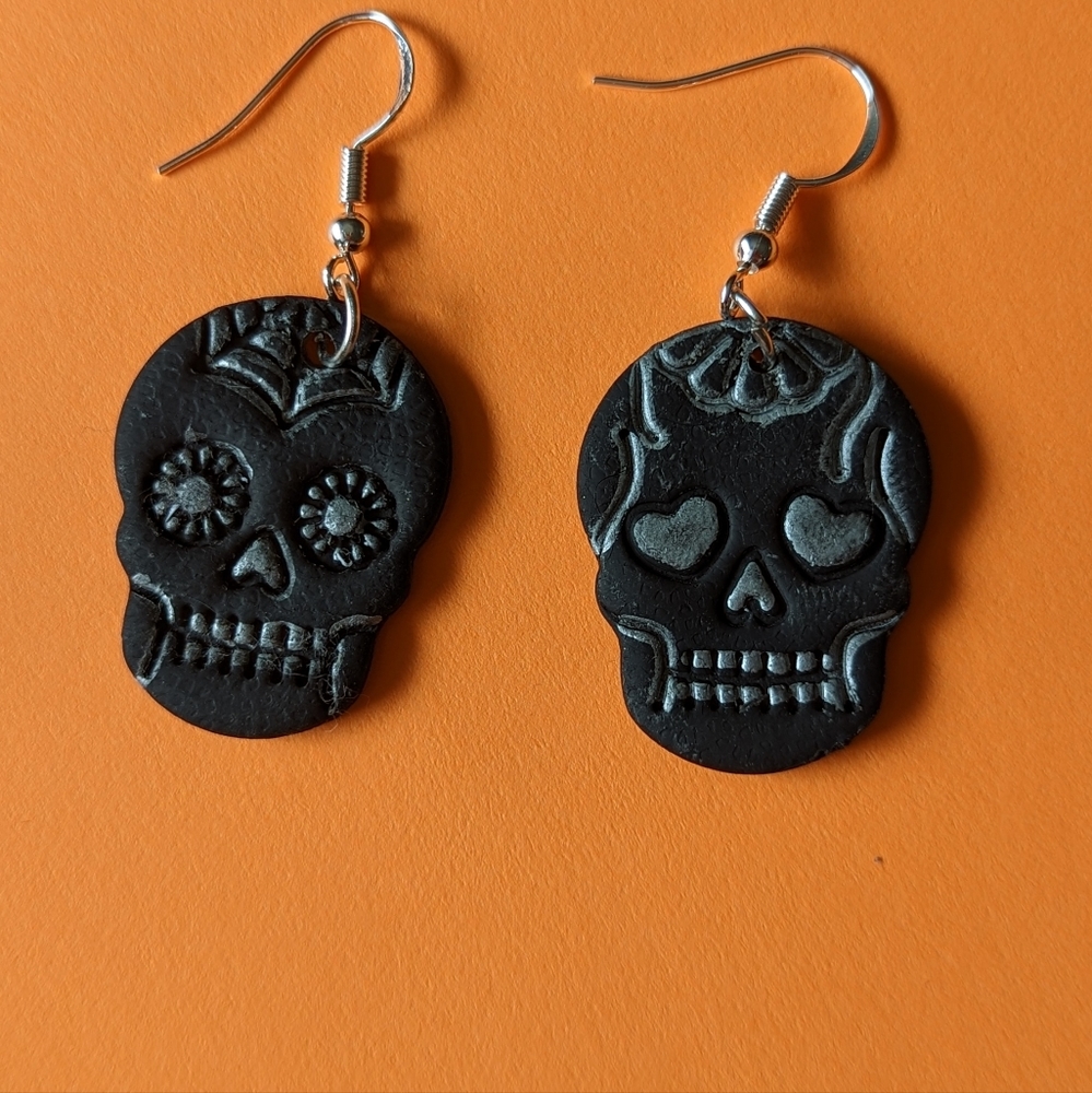 Calavera Black Earings